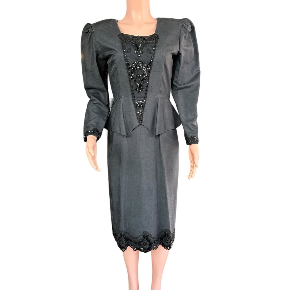 Vintage 1980s Black 3/4 Sleeve Nip Waist Peplum Hem Dress Padded Size Medium